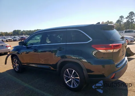2019 Toyota Highlander Se из США, поврежденный, VIN 5TDKZRFH3KS559820